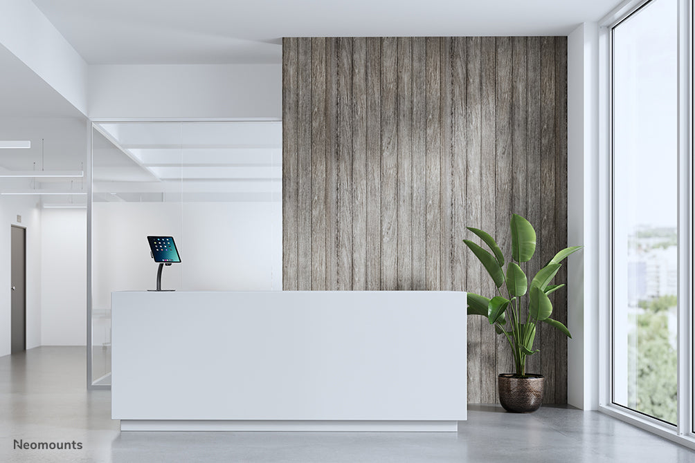 Neomounts DS15-625BL1 support de tablette inclinable et rotatif pour plateau de table pour tablettes de 7,9 à 11 pouces - Noir