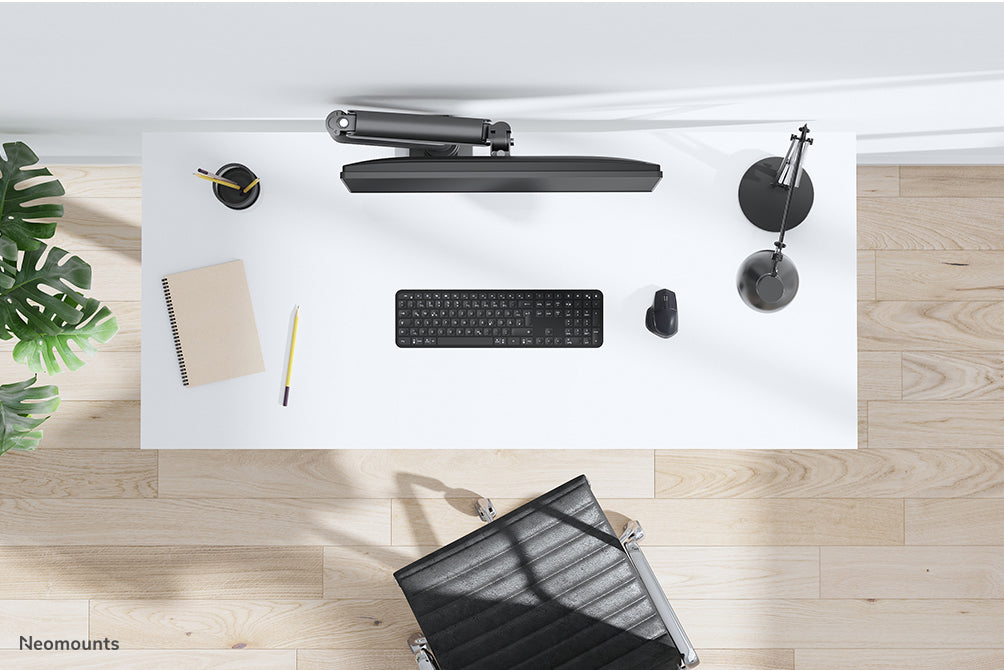 Support de bureau Neomounts DS70-450BL1 à mouvement complet pour écrans de 17 à 42 pouces - Noir