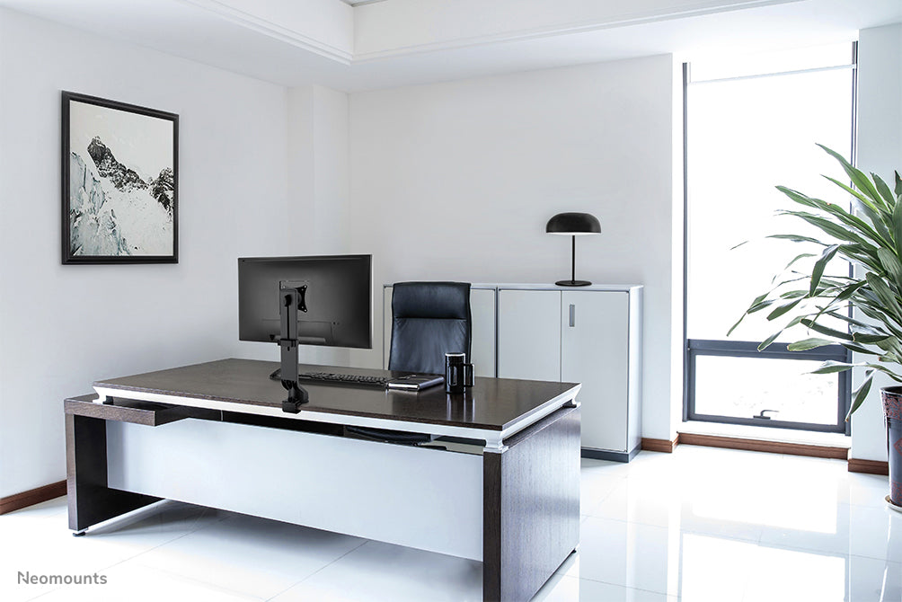 Neomounts FPMA-D860 noir est un support de bureau pour écrans plats jusqu'à 32 pouces (81 cm) - Noir