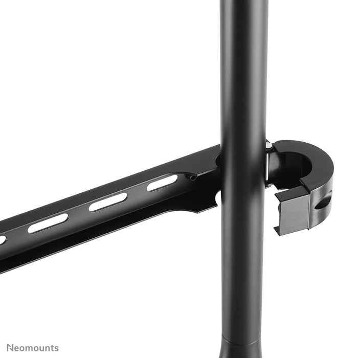 Neomounts NM-M1000 noir est un meuble pour écrans plats jusqu'à 70 pouces (178 cm).