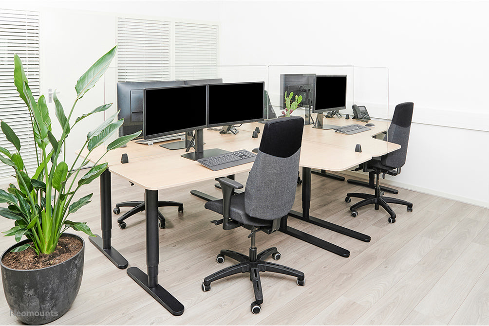 Neomounts NS-GLSPROTECT120 est un écran en verre durable de 120 cm offrant une protection de distance sur le lieu de travail - Verre trempé, transparent, 100 % recyclable