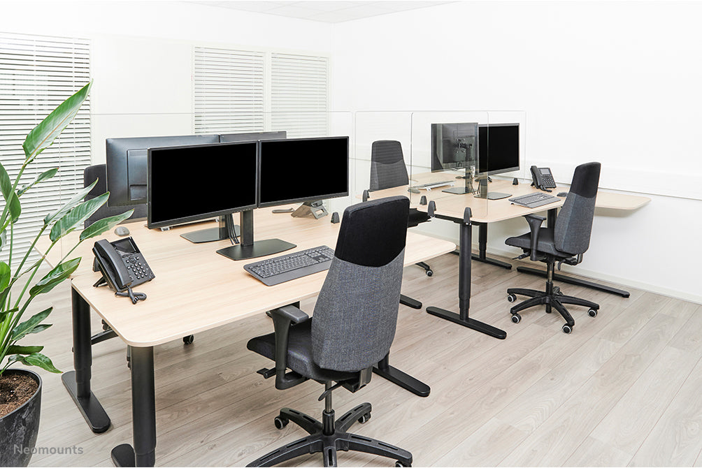 Neomounts NS-GLSPROTECT160 est un écran en verre durable de 158 cm offrant une protection contre la distance sur le lieu de travail - Verre trempé, transparent, 100 % recyclable