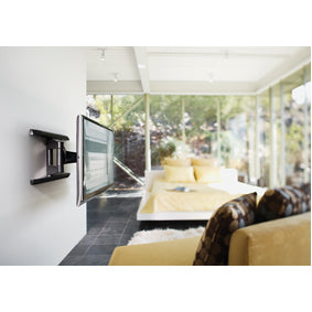 Support TV Omnimount pivotant et inclinable pour écrans jusqu'à 55 pouces